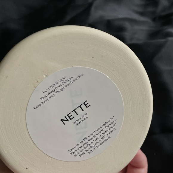 New Nette candle ‘Pearl Dust’ - Picture 3 of 3